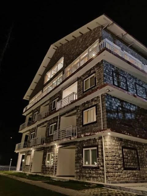 Hummingbird Resort & Executive Suites