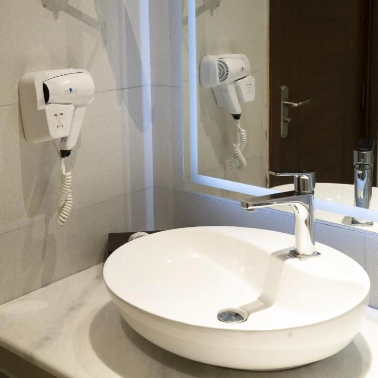 Indigo Heights Hotel and Suites photo 2