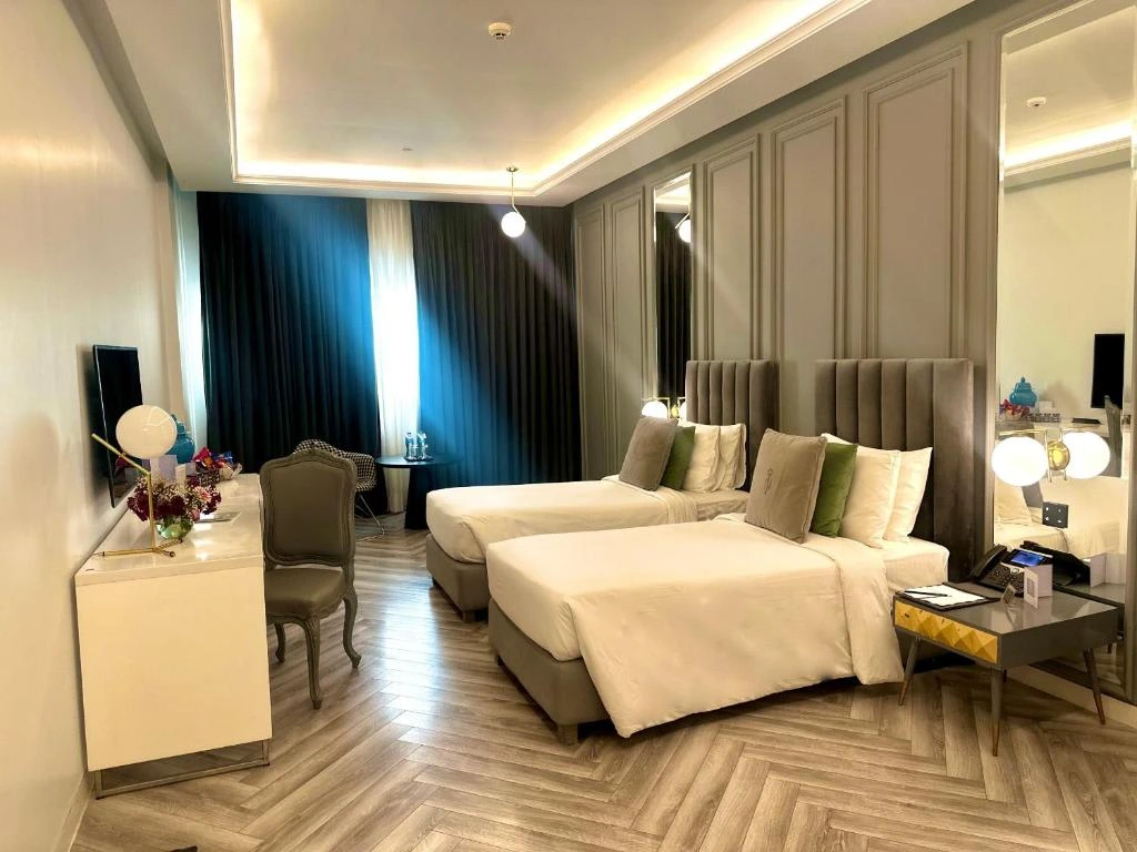 Nishat Hotel Johar Town photo 3