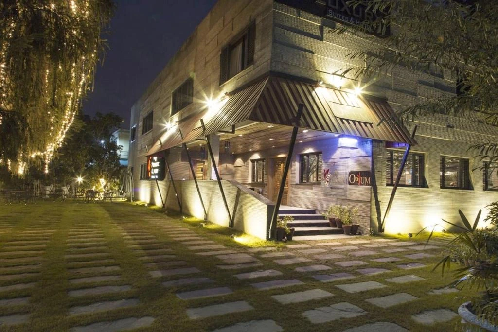 Royaute Luxury Lahore