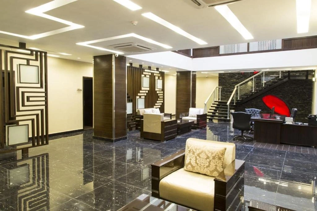 Royaute Luxury Lahore photo 3