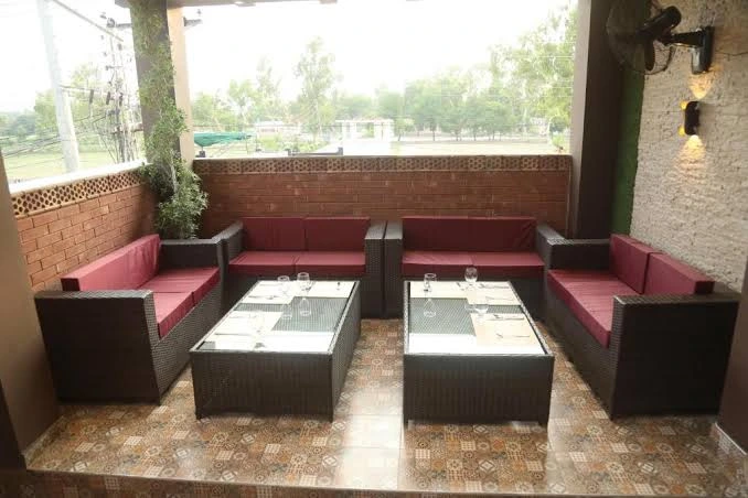 Swarg Hotel Sahiwal photo 2